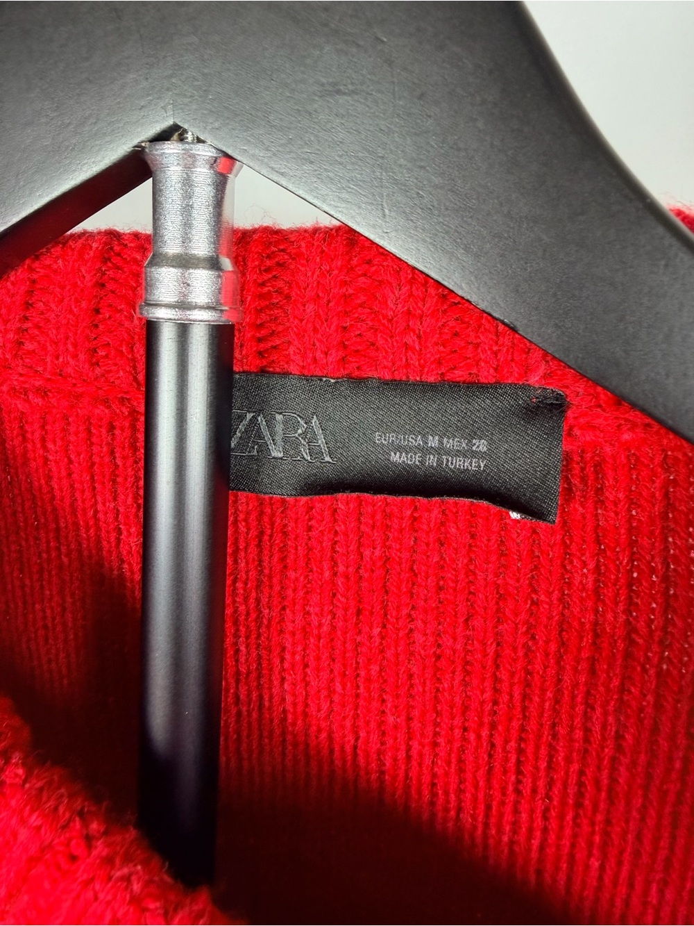 Zara Red Puff-Sleeve Knit Top - Picture 3 of 7